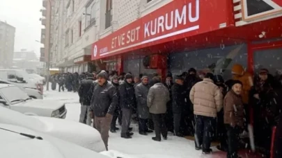 Erzurum’da -5 derecede ucuz et kuyruğu