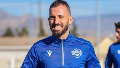 Futbolu bırakan Emre Çolak, kararından 24 saat sonra vazgeçti