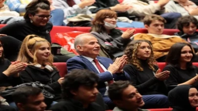 Gençlerin üniversite sınav ücretleri belediyeden