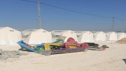 Hatay Defne’de çadır kentin çevresine tel çit