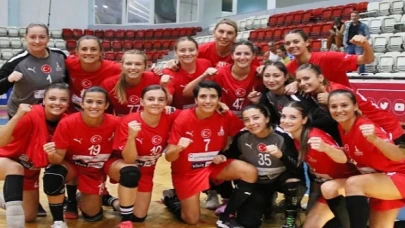 Hentbol Kadınlar Süper Ligi’nde zirve yarışı yarın başlıyor