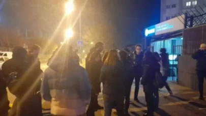 İmamoğlu: Üniversitelerin kapatılması ve öğrencilerin apartopar yurtlardan çıkarılması kabul edilebilir değil