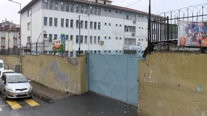 İstanbul'da depreme dayanıksız okulların tahliyesine başlandı