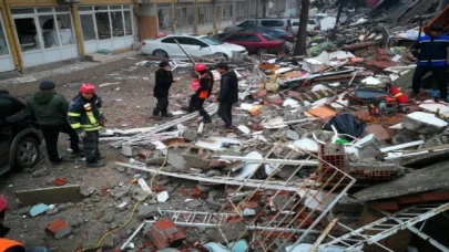 Kayseri itfaiyesi 34 vatandaşı enkazdan çıkardı