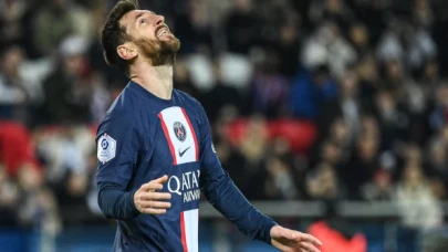 Lionel Messi, imzalı formasını depremzedeler için bağışladı