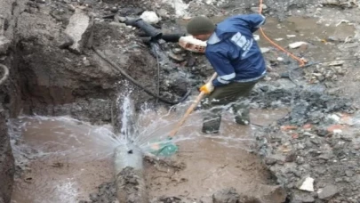 Osmaniye’de içme suyu şebekeleri onarılıyor