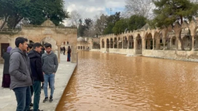 Şanlıurfa'da Balıklıgöl depremden etkilendi