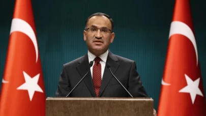 Adalet Bakanı Bozdağ'dan, okul müdürüne başörtüsü tepkisi: Çağdaş yobazlık