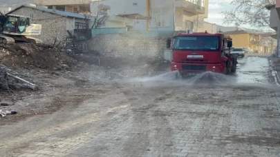 Adıyaman’da İzmit selin izlerini siliyor