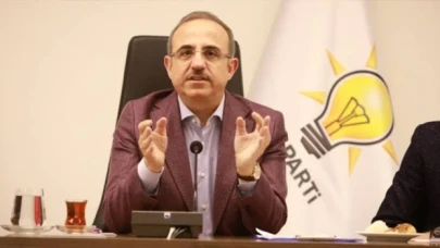 AK Parti İzmir İl Başkanı görevinden istifa etti