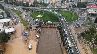 Deprem bölgesinde sel felaketi: Can kaybı 15'e yükseldi