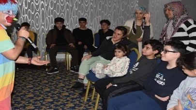 Depremzede Çocuklara Ramazan Morali