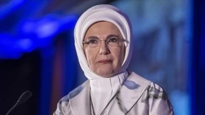Emine Erdoğan: Büyük acı yaşandı; o acılarla baş başa kalındığı zaman insanın ruh hali hiç de iyi olmaz, onun için işe fayda hale gelmeniz lazım