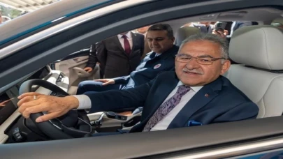 Memduh Büyükkılıç Togg’u test etti