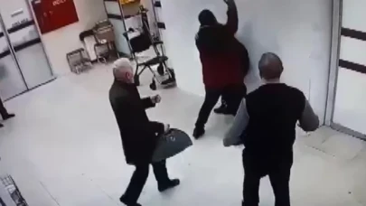 Pendik'te acil serviste güvenlik görevlisini darp eden 2 zanlı yakalandı