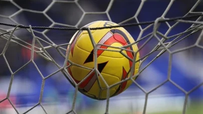 Türkiye'de şike: İki futbolcu tutuklandı!