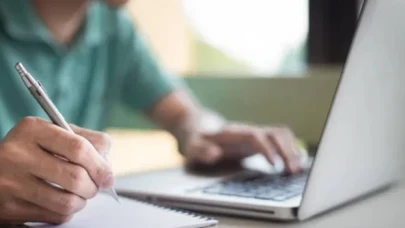 Uzaktan eğitimde bir ay geride kaldı: ”Hiç kimse geçen günlerimizi geri veremeyecek”