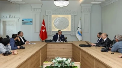 Van Büyükşehir Belediyesi tarafından hayata geçirilen 'Van Mavi Şehir’ Projesi’nin tanıtım toplantısı yapıldı