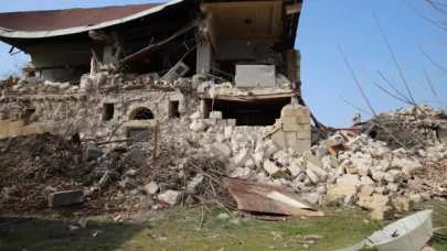 'Zerda' dizisinin çekildiği konak depremde yerle bir oldu