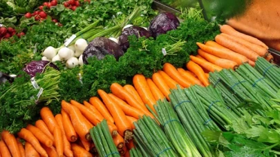 10 TL’nin altında sebze ve meyve kalmadı