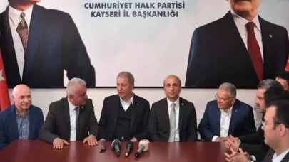 Bakan Akar, CHP ve İYİ Parti Kayseri il başkanlıklarını ziyaret etti