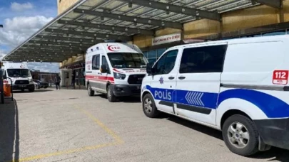 Çorum’da 20 öğrenci, gıda zehirlenmesi şüphesiyle hastaneye kaldırıldı