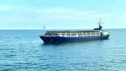 Dev canlı hayvan gemisi Türkeli açıklarında arızalandı