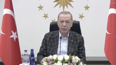 Erdoğan: Birileri varsın 'yolları mı, köprüleri mi yiyeceğiz?' desin