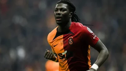 Galatasaray acil toplanacak! Gündem Bafetimbi Gomis