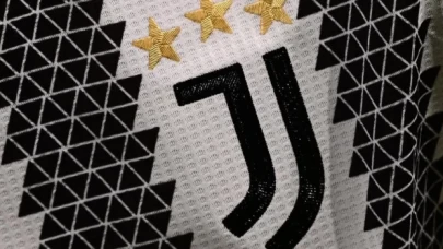 Juventus'a verilen 15 puan silme cezası iptal edildi