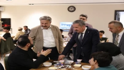 Kayseri Melikgazi’de depremzedeler için iftar programı