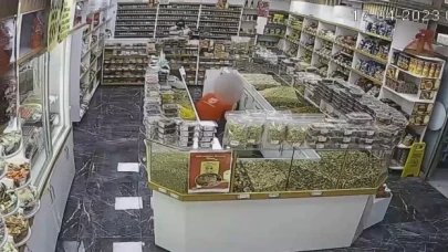 Petrol istasyonundan oyuncak tabanca ile 600 bin liralık soygun