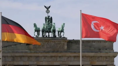 Türkiye Almanya’dan sandıklar için onay bekliyor