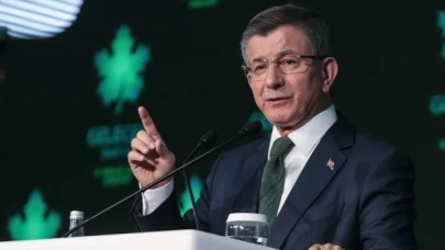 Ahmet Davutoğlu, tepkilerin ardından paylaşımını sildi