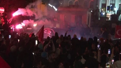 AK Parti: Balkon hazır, Millet liderini bekliyor