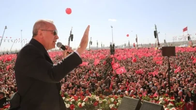 AK Parti, 'Yüzyılın Mitingi' için ulaşım rehberi hazırladı: 10 bin otobüs görevlendirildi