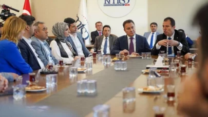 Ali Babacan: Bizimkisi ‘yokluk fonu’, borca batmış bir fon