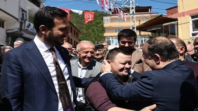 Bağcılar Belediye Başkanı Abdullah Özdemir, memleketi Kastamonu’ya çıkarma yaptı