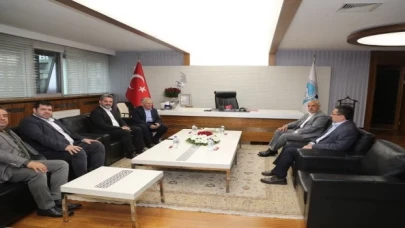 Bakan Kirişçi’den Memduh Büüykkılıç’a ziyaret