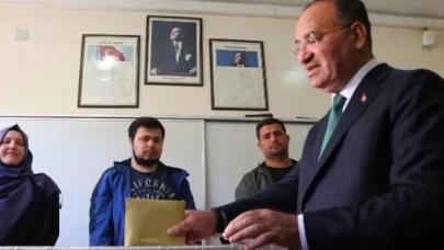 Adalet Bakanı Bekir Bozdağ oyunu kullandı