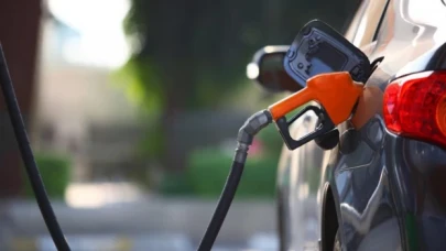Benzine 76 kuruş zam geldi!