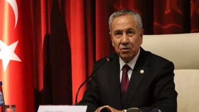 Bülent Arınç: Bazı hatalar yapmış olabilir diye Cumhurbaşkanımıza sırt çevirmek doğru değil