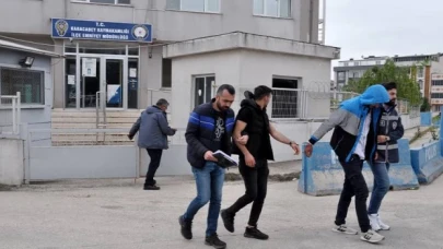 Bursa’da ’kızının saçı çekildi’ iddiası ile okula giden veli, müdür yardımcısını silahla yaraladı