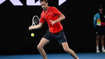 Daniil Medvedev, Madrid Açık'a son 16 turunda veda etti