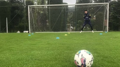 Fenerbahçe'de Altay Bayındır saha çalışmalarına başladı