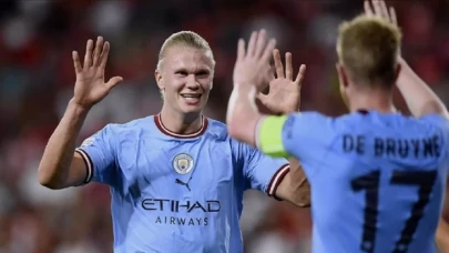 Premier Lig'de Manchester City, West Ham United'ı yenerek liderliğe yükseldi