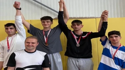 Tatamide Osmangazi’ye çifte başarı