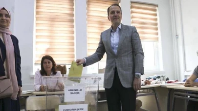 Yeniden Refah Partisi lideri Erbakan, oyunu kullandı