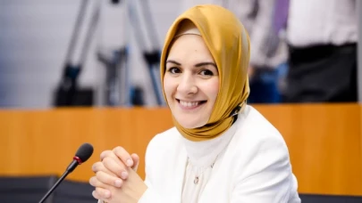 Aile ve Sosyal Politikalar Bakanı Mahinur Özdemir kimdir? Kaç yaşında, nereli? Aile ve Sosyal Politikalar Bakanı Mahinur Özdemir'in biyografisi