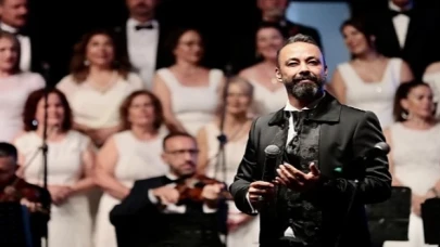 Aliağa Belediyesi Sanatevi TSM Korosu’ndan 'Unutulmaz Şarkılar’